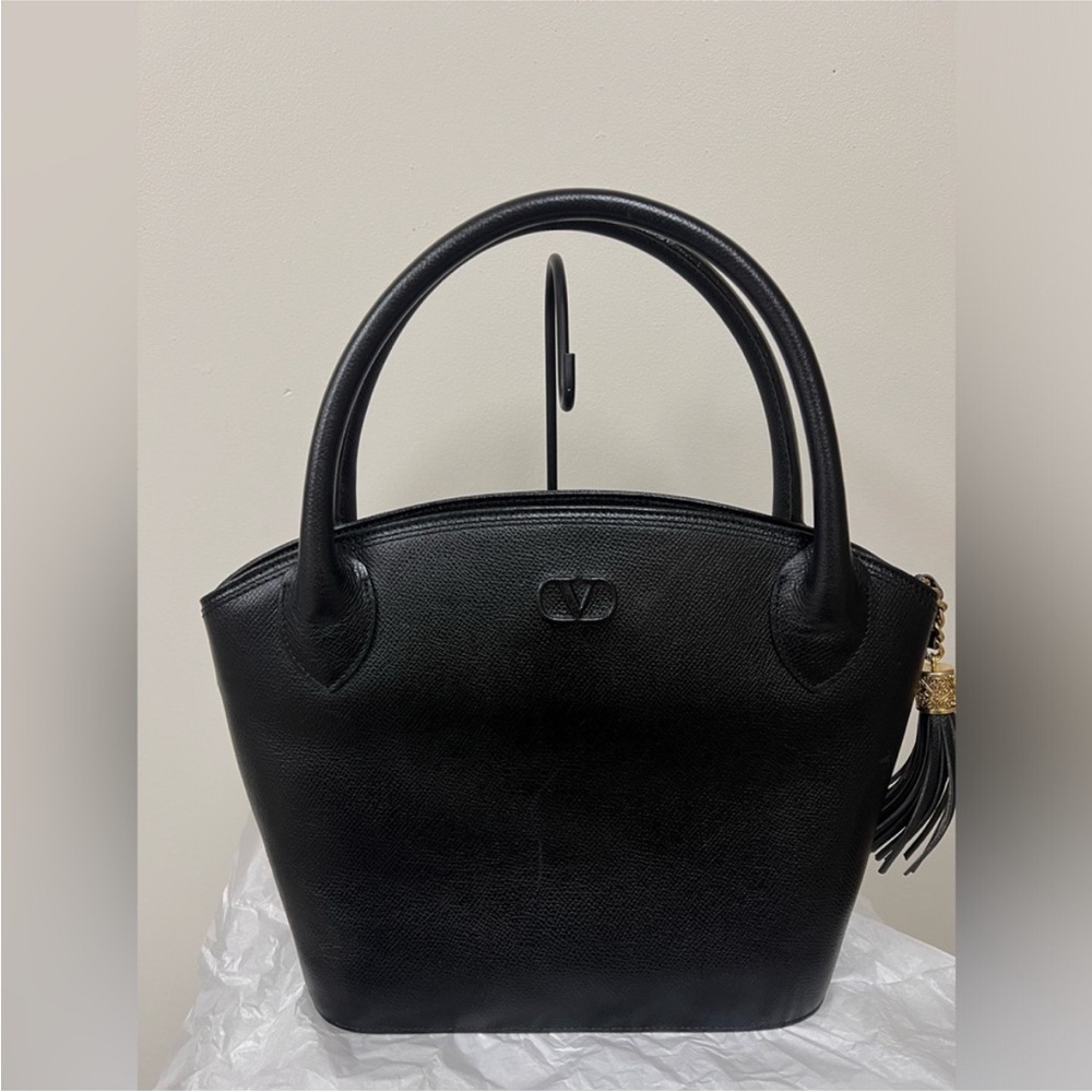 ❌SOLD Valentino Garavani black leather handbag